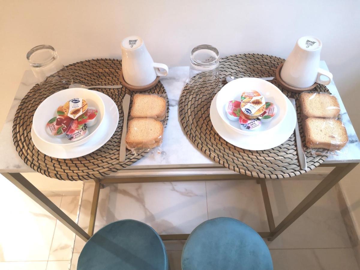 Domus Leone Tre Bed and Breakfast Napoli Eksteriør billede