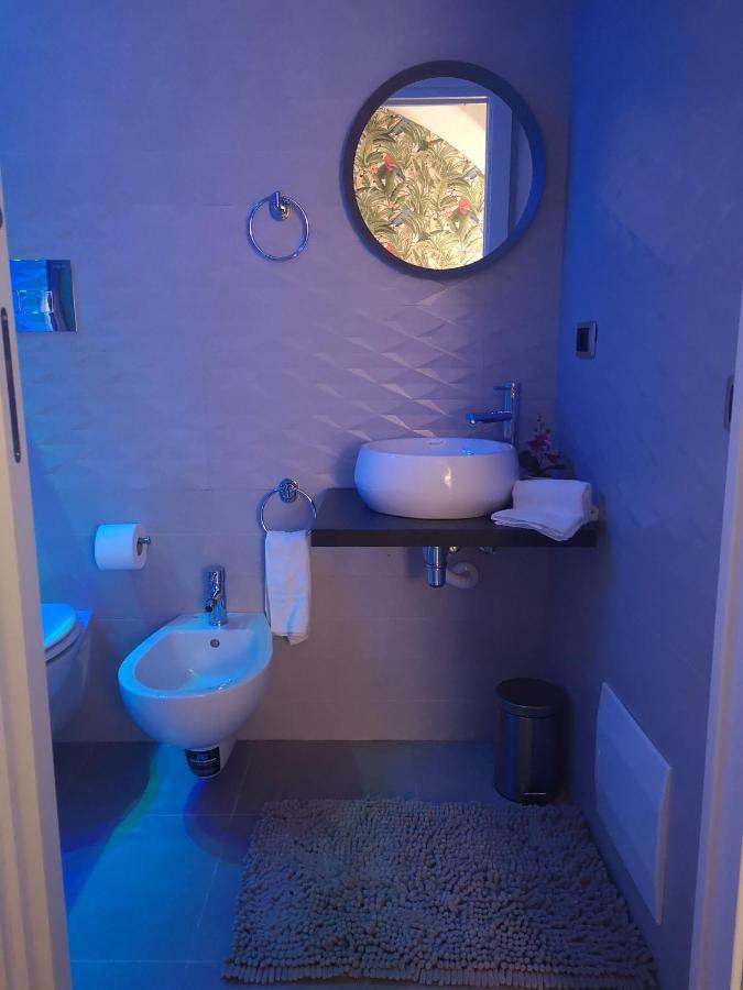 Domus Leone Tre Bed and Breakfast Napoli Eksteriør billede