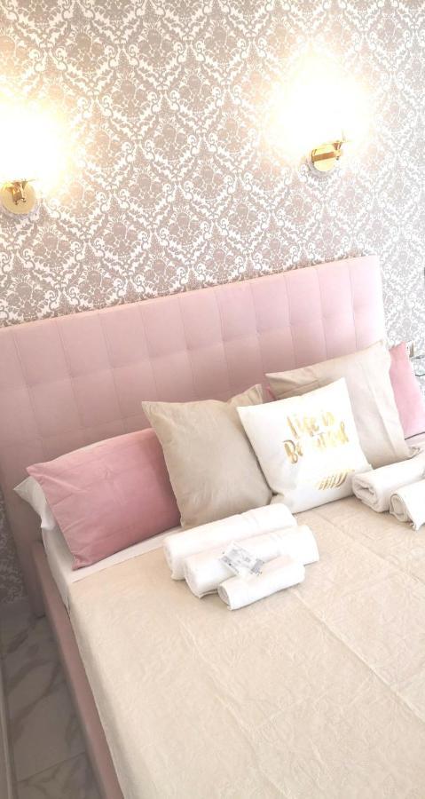 Domus Leone Tre Bed and Breakfast Napoli Eksteriør billede