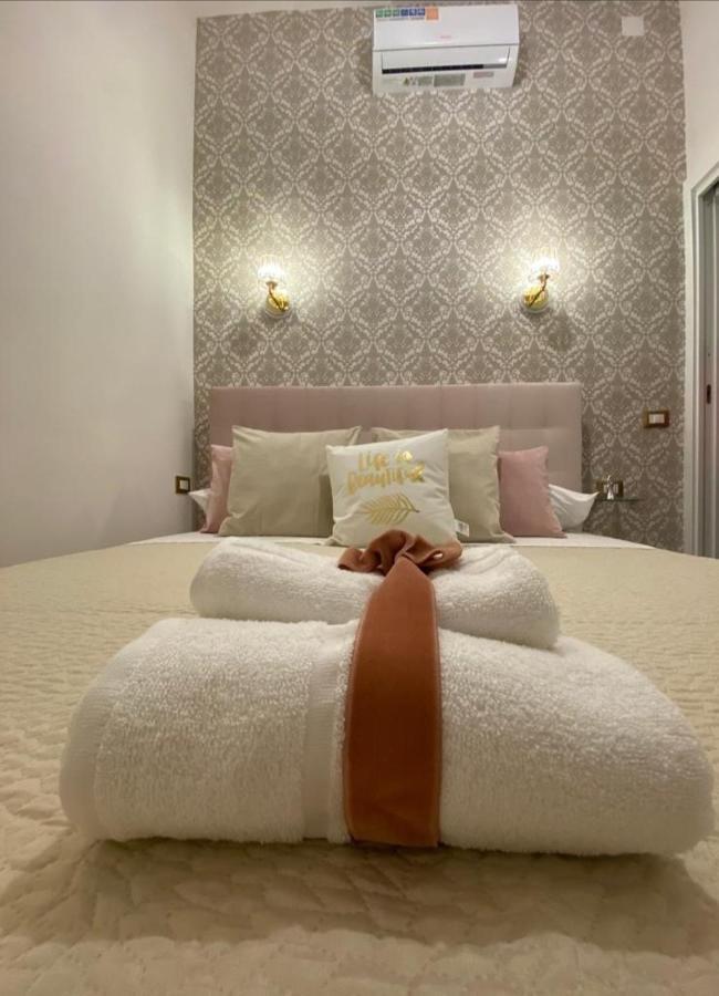 Domus Leone Tre Bed and Breakfast Napoli Eksteriør billede
