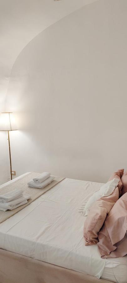 Domus Leone Tre Bed and Breakfast Napoli Eksteriør billede