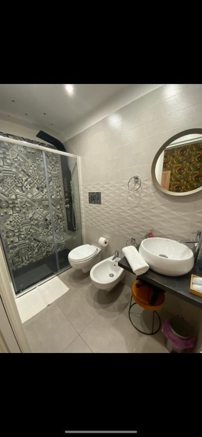 Domus Leone Tre Bed and Breakfast Napoli Eksteriør billede
