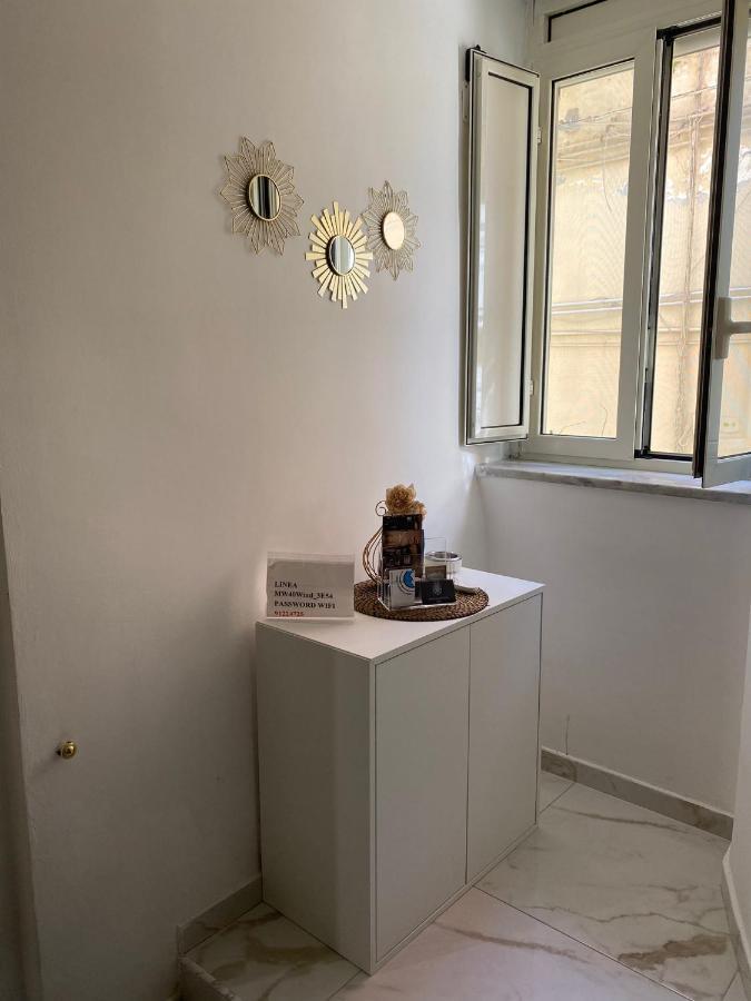 Domus Leone Tre Bed and Breakfast Napoli Eksteriør billede